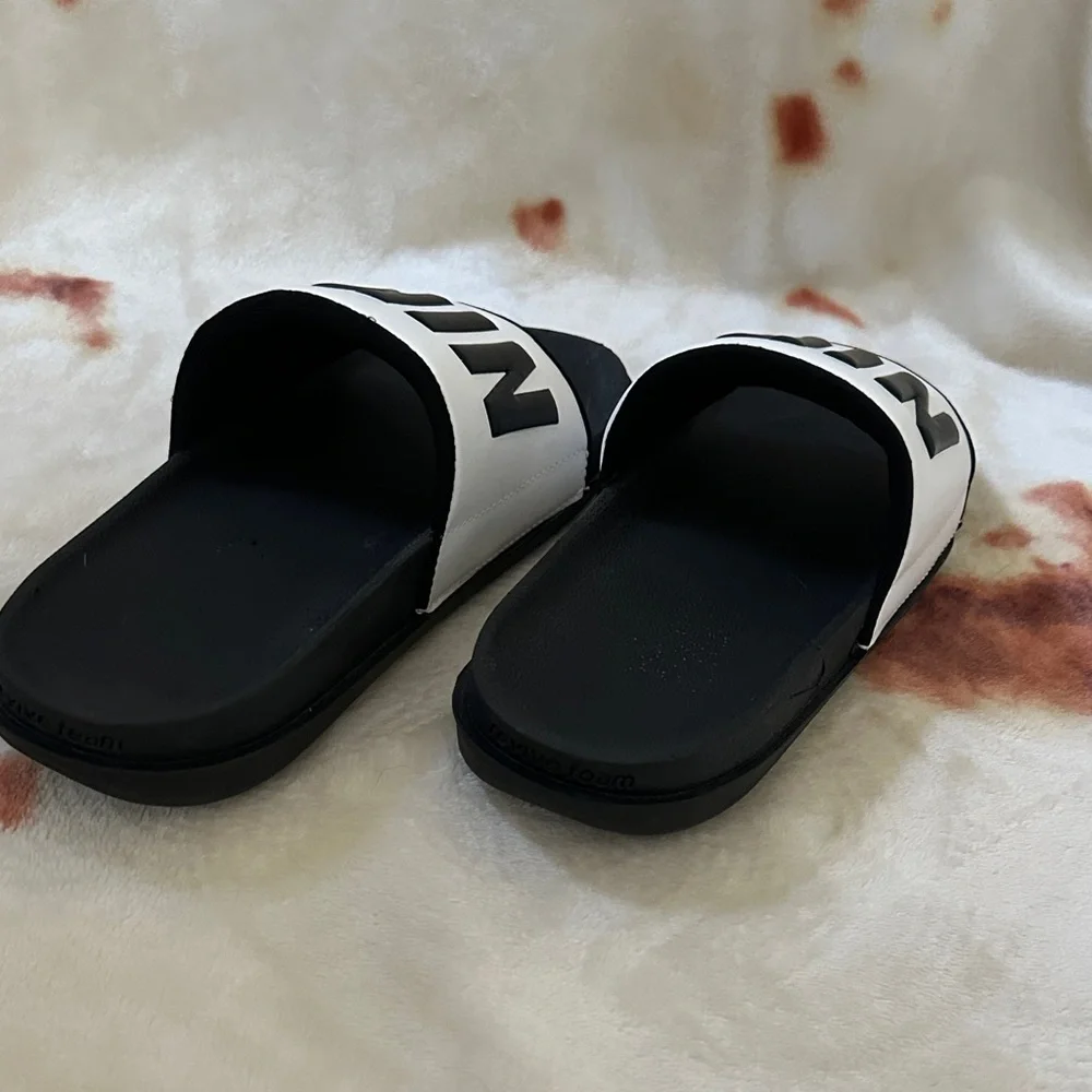 Nike Black and White Logo Slides - Picture 3 of 5